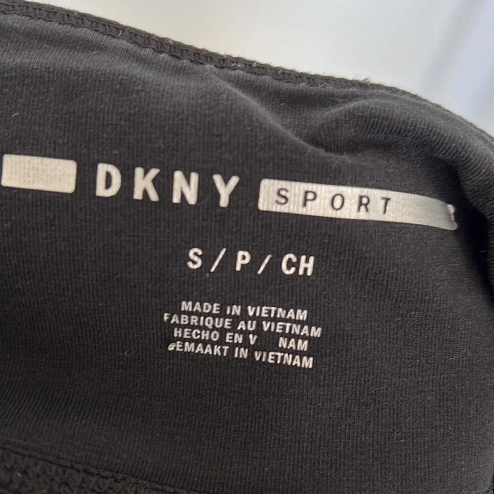DKNY Sport Gracie‎ Logo High-Waist Bike Shorts W/Pockets Size S